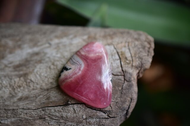 【エッグ】ロードクロサイト(縞模様) 魅惑の縞模様☆ロードクロサイト （インカローズ ）ルース118 | iichi