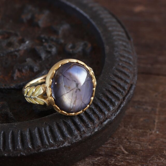 トラピッチェ スターサファイア リング