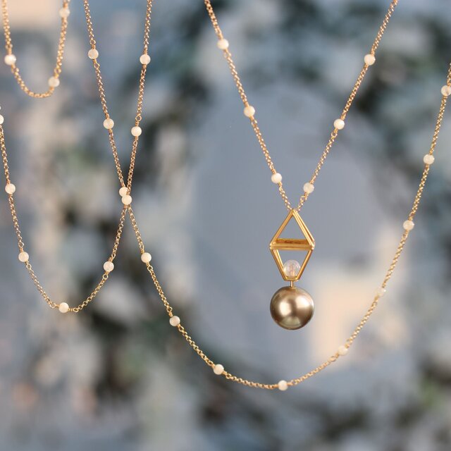 ”サンカク" ブラックパール/ ブルーレースアゲート ペンダントトップ