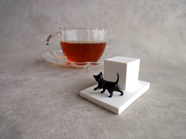 カヤ様。No．453 石膏 オブジェ 黒猫 アロマストーン 置き物 No．453