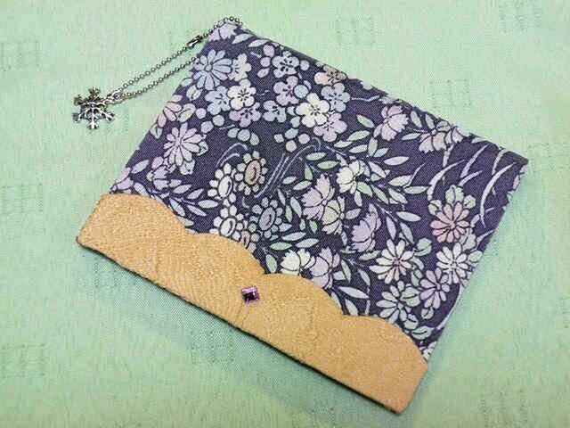 定期入れ 小花の画像1枚目