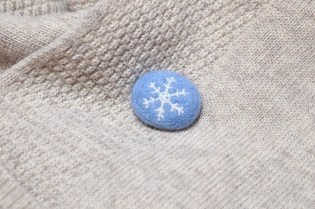 雪の結晶のブローチ*の画像1枚目