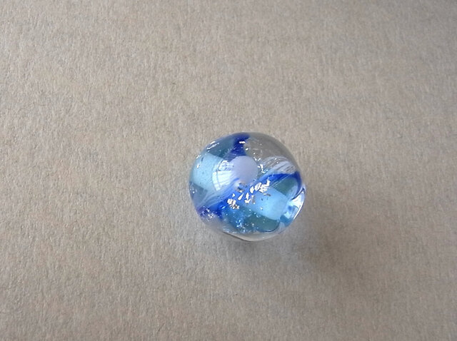 くらげ球・マリンブルー・ガラス製・とんぼ玉の画像1枚目