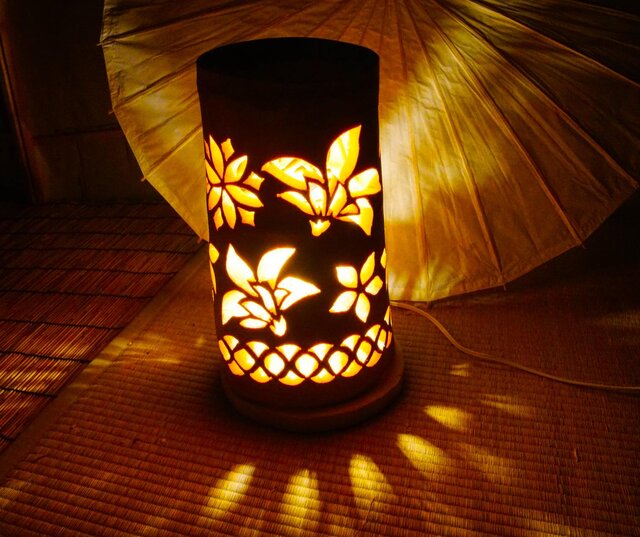 竹ランプ 　〜〜蓮の影〜〜 竹ランプ 〜〜蓮の影〜〜 彩シリーズ 幻想の灯り | iichi 日々の