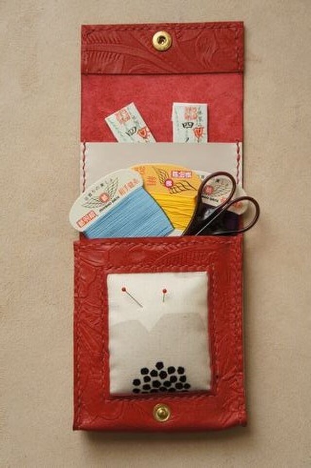 ピンクッション付きソーイングケース