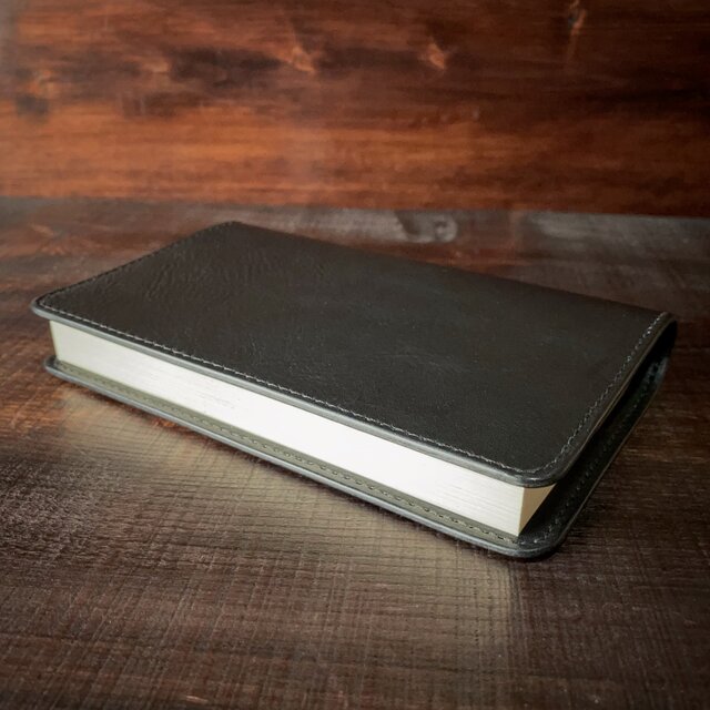 《新書判サイズ》レザーブックカバー（ブラック）