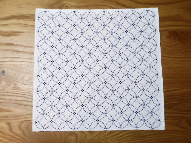 刺し子の花ふきん 七宝つなぎの画像1枚目