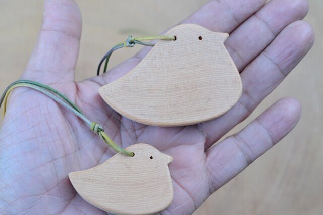 樹齢千年越♪ ヒヨコの親子のペンダント♪ の画像1枚目