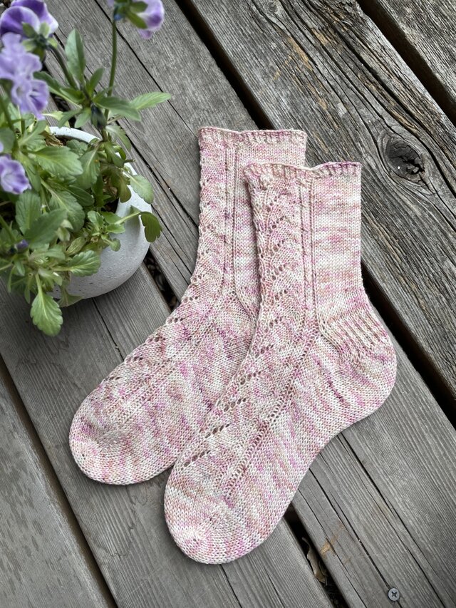 No.723 Y様オーダー人手編み靴下　