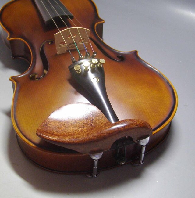 日本工芸会正会員 が 1点1点手造りする ローズ紫檀のバイオリン顎当て