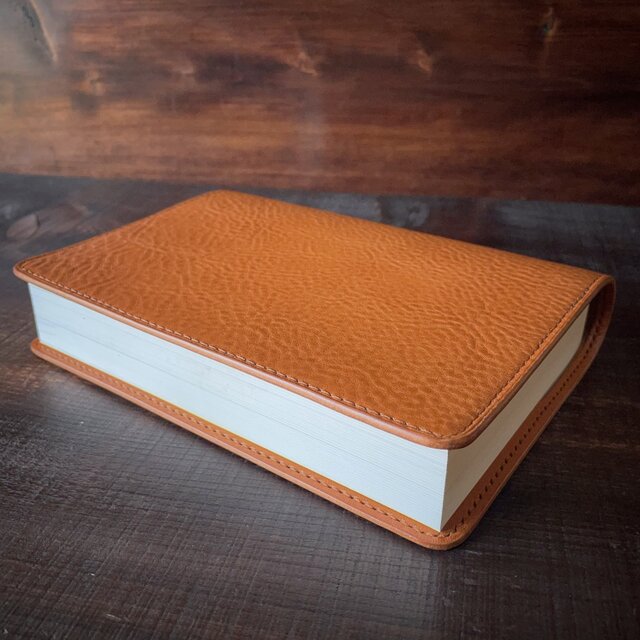 《四六判サイズ》レザーブックカバー（コニャック）