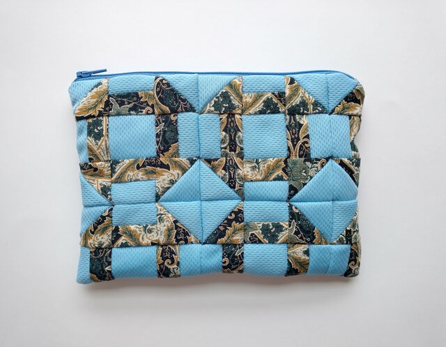 パッチワーク・ポーチ | iichi 日々の暮らしを心地よくする