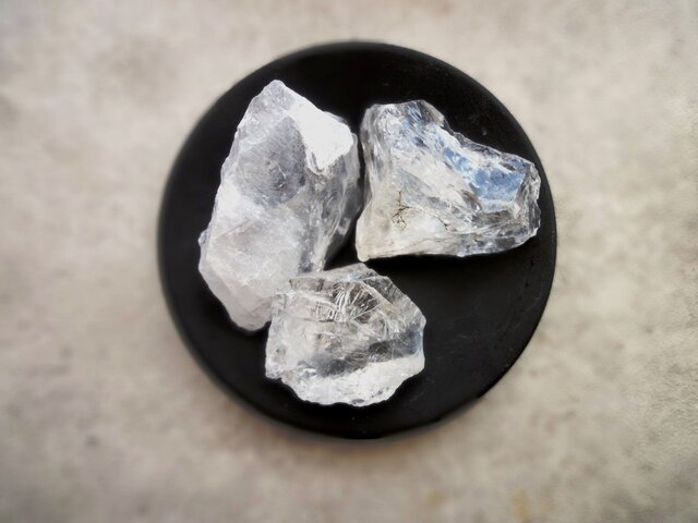 天然石のアロマディフューザー □ アロマストーンポット □ 水晶