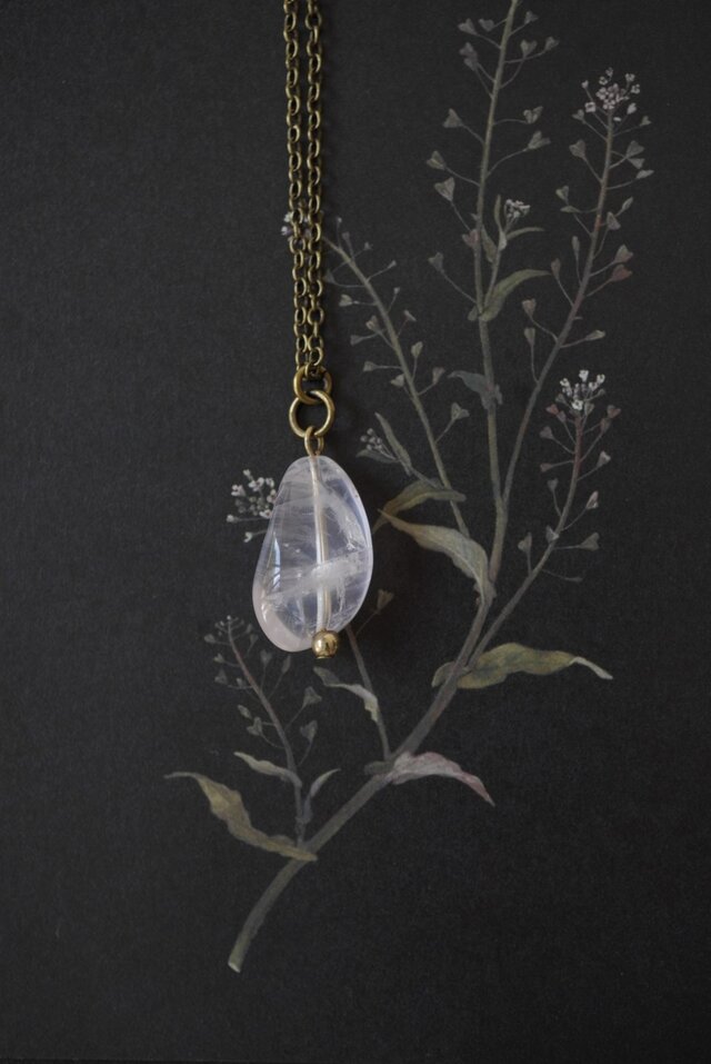 ローズクォーツのペンダント