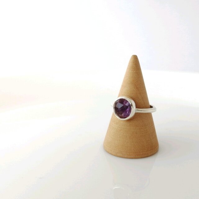 【1点もの】 高貴な輝き！ローズカットのアメジスト　シンプルなシルバーリング　フリーサイズ