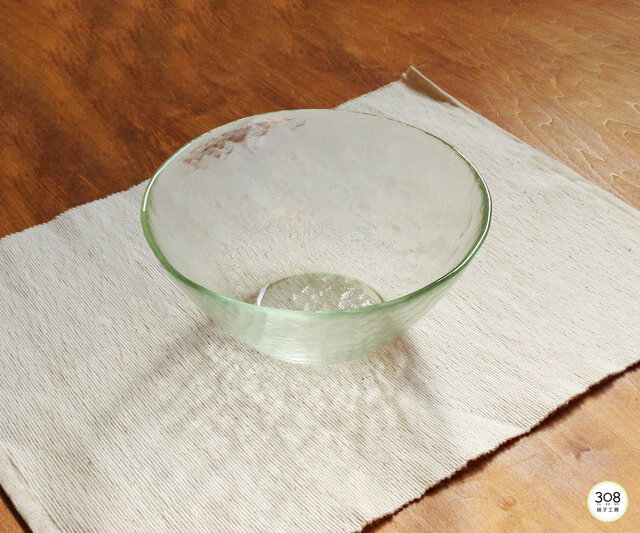 在庫限り：リサイクルガラスの食器 サラダボウル | iichi 日々の暮らし