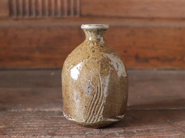 備前焼 徳利 t-118 | iichi 日々の暮らしを心地よくするハンドメイドや