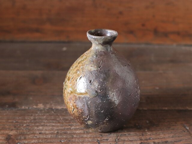 備前焼 窯変徳利(木箱付き) t-120 | iichi 日々の暮らしを