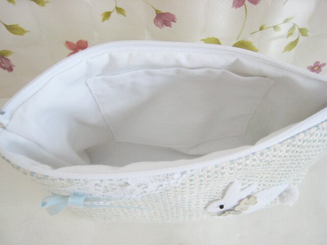 ハンドメイドポーチ　女の子と白うさぎ 12 98b3274b7c13e86e193d36a27e421a