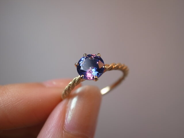 Tanzanite(タンザナイト) K18 Ring 1.043ct-