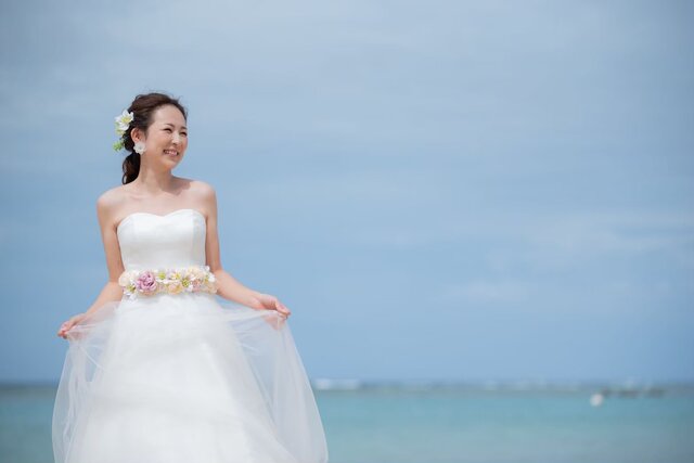 【新品】ドルチェアンドガッバーナ ビジュー装飾 ウェディング サッシュベルト 新品】ドルチェアンドガッバーナ ビジュー装飾 ウェディング サッシュ