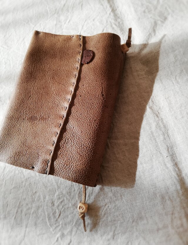 ブックカバー　文庫本サイズ　スピン付　ベージュブラウン✗ダークブラウン　kudu leather