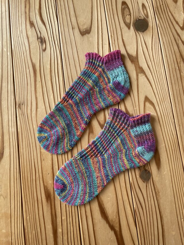 No.766 手編みショートソックス