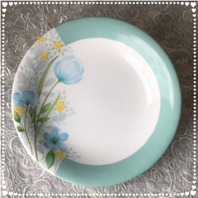 少し深みの有るプレート・チューリップ