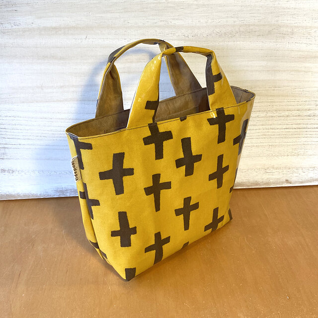 トートバッグSサイズ   ラミネートのイエロゥ・クロス