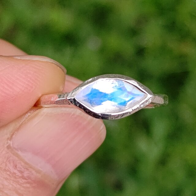 ブルームーンストーン マーキスカット　5×10　シルバーSV925リング