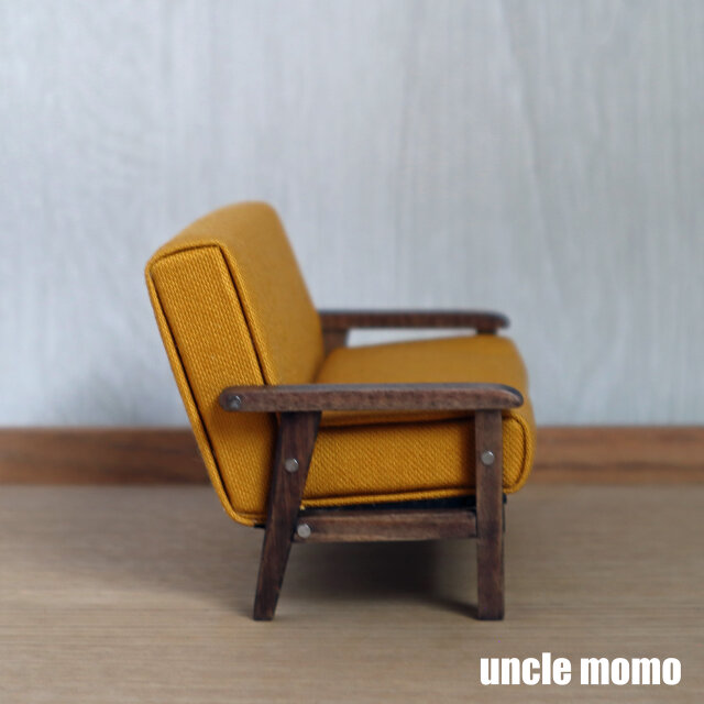 ドール用ソファ2人掛け（色：イエロー×エボニー） 1/12ミニチュア家具