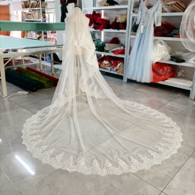 ウエディングドレス ロングベール 刺繍製 ベールダウン可能 結婚式