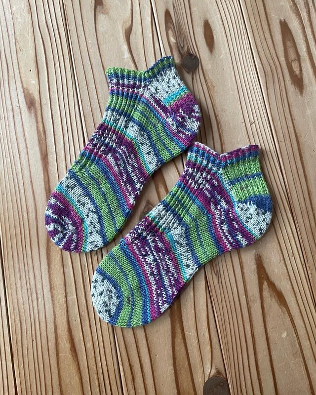 No.782 手編みショートソックス