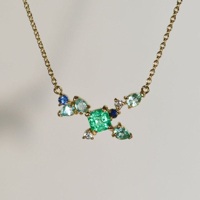 k18 エメラルド　ライムグリーンのネックレス