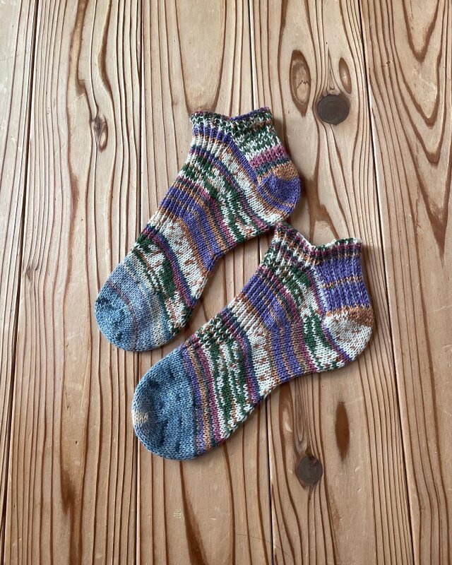 No.784 手編みショートソックス