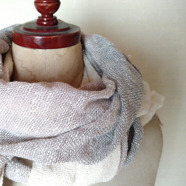 五倍子染　カディコットン大判ストール　源氏鼠　手紡ぎ手織り　綿100% 五倍子染 カディコットン大判ストール 源氏鼠 手紡ぎ手織り 綿