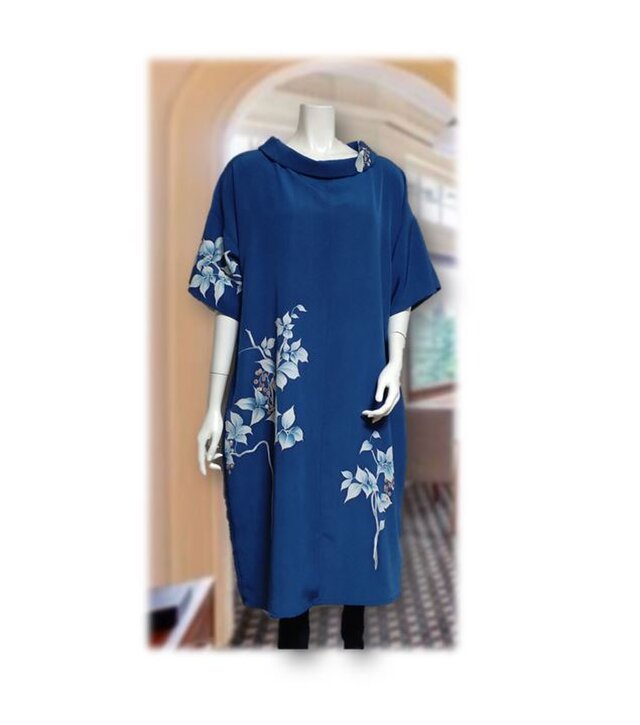 246　青色訪問着着物リメイクコクーンワンピーㇲ（青／南天）