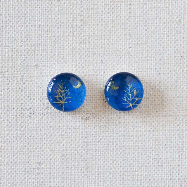 まるい耳飾りT26/金の木