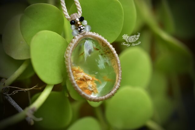 ＊揺らめくガーデンクオーツとマザーオブパールのマクラメネックレス＊ 揺らめくガーデンクオーツとマザーオブパールのマクラメネックレス＊