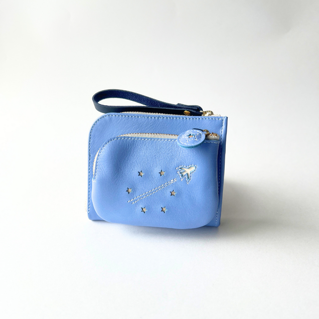 刺繍革財布『ひこうき雲』はなだLightBlue（牛革）二つ折り☆ミニ財布☆