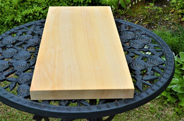 まな板「銀杏」超特大 総赤身極上 | iichi 日々の暮らしを心地よくする