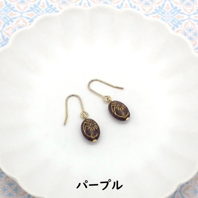 3色から選べる》オーバルビーズピアス／イヤリング | iichi 日々の