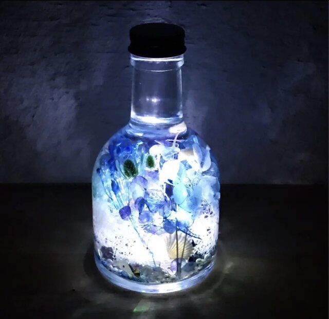 人魚の森』プリザーブドフラワーとクリスタルのメルヘンハーバリウム