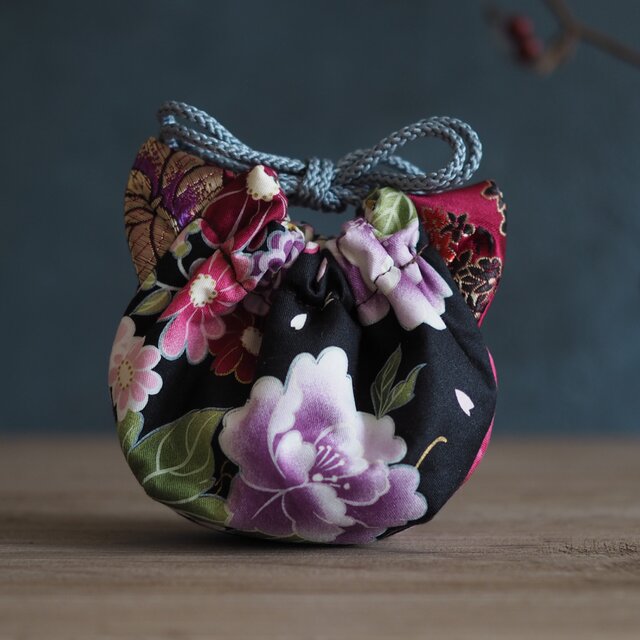 猫型の台湾花柄x絹織物mini巾着ポーチ(一点作品)