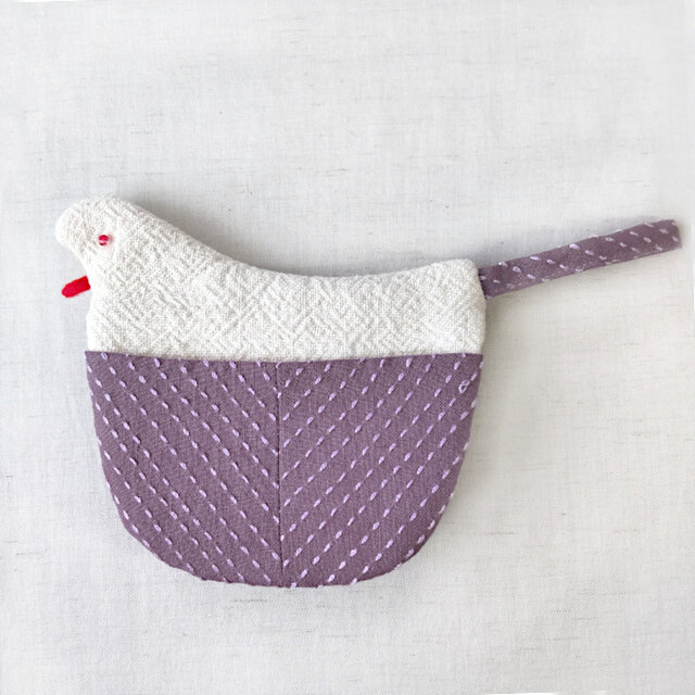 ほっこりするリメイク鳥さんオーブンミット(刺し子刺しゅうの大人カラーの鳥さん鍋つかみ)