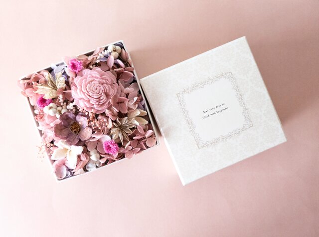 ギフト】フラワーボックス 数量限定プリザーブドフラワー フラワー