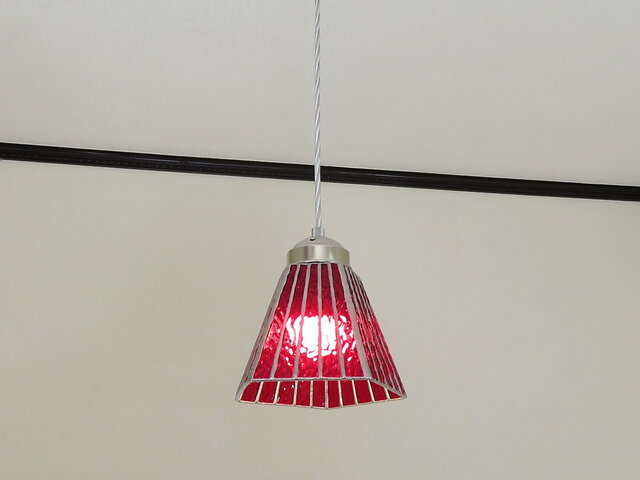 レッドのストライプ・五面（ステンドグラスペンダントライト）吊り下げ