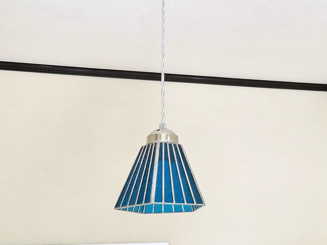 ブルーのストライプ・五面（ステンドグラスペンダントライト）吊り下げ