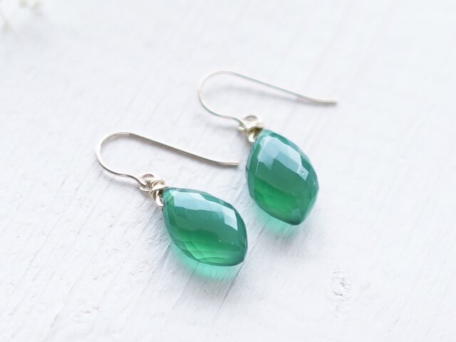 14kgf グリーンオニキスピアス グリーンオニキス 14Kgfピアス 天然石 --Fresh green-- | iichi