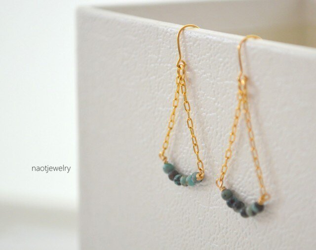 Turquoise chain Pierceの画像1枚目